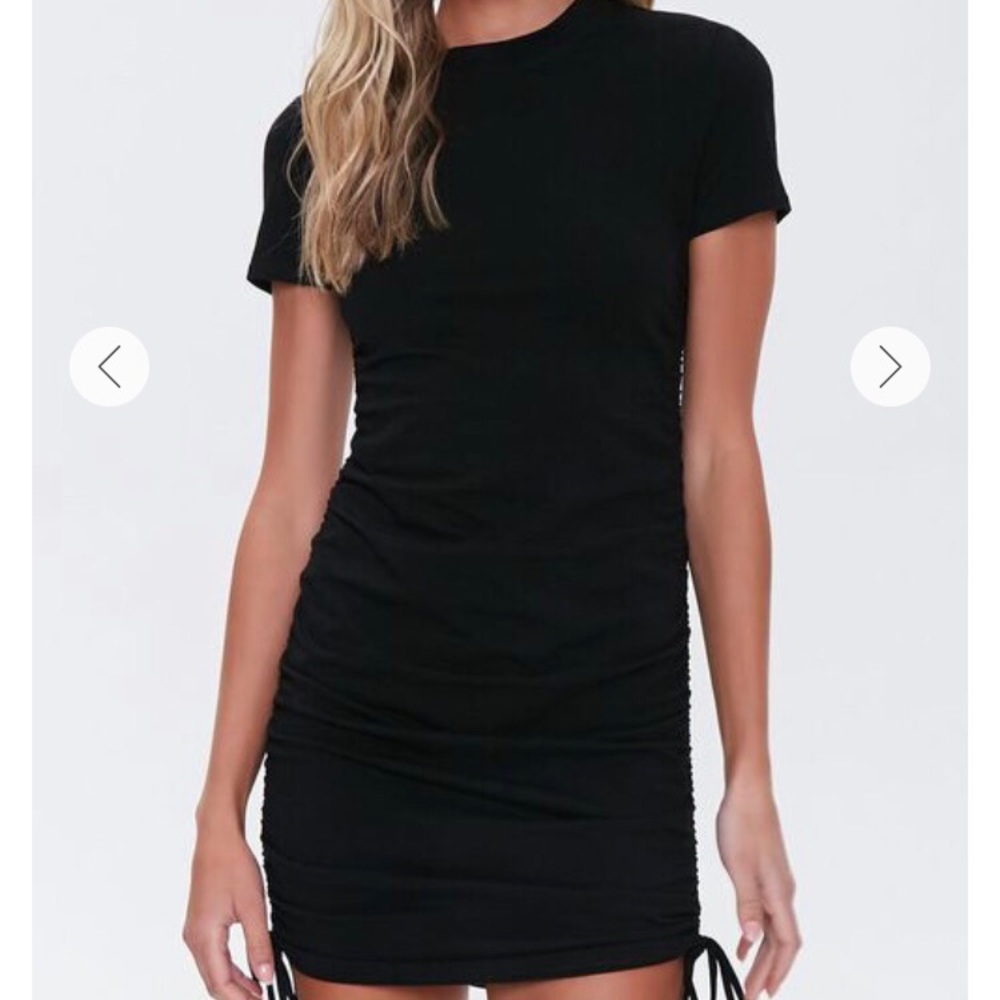 Forever 21 BLACK BODYCON RUCHED DRESS